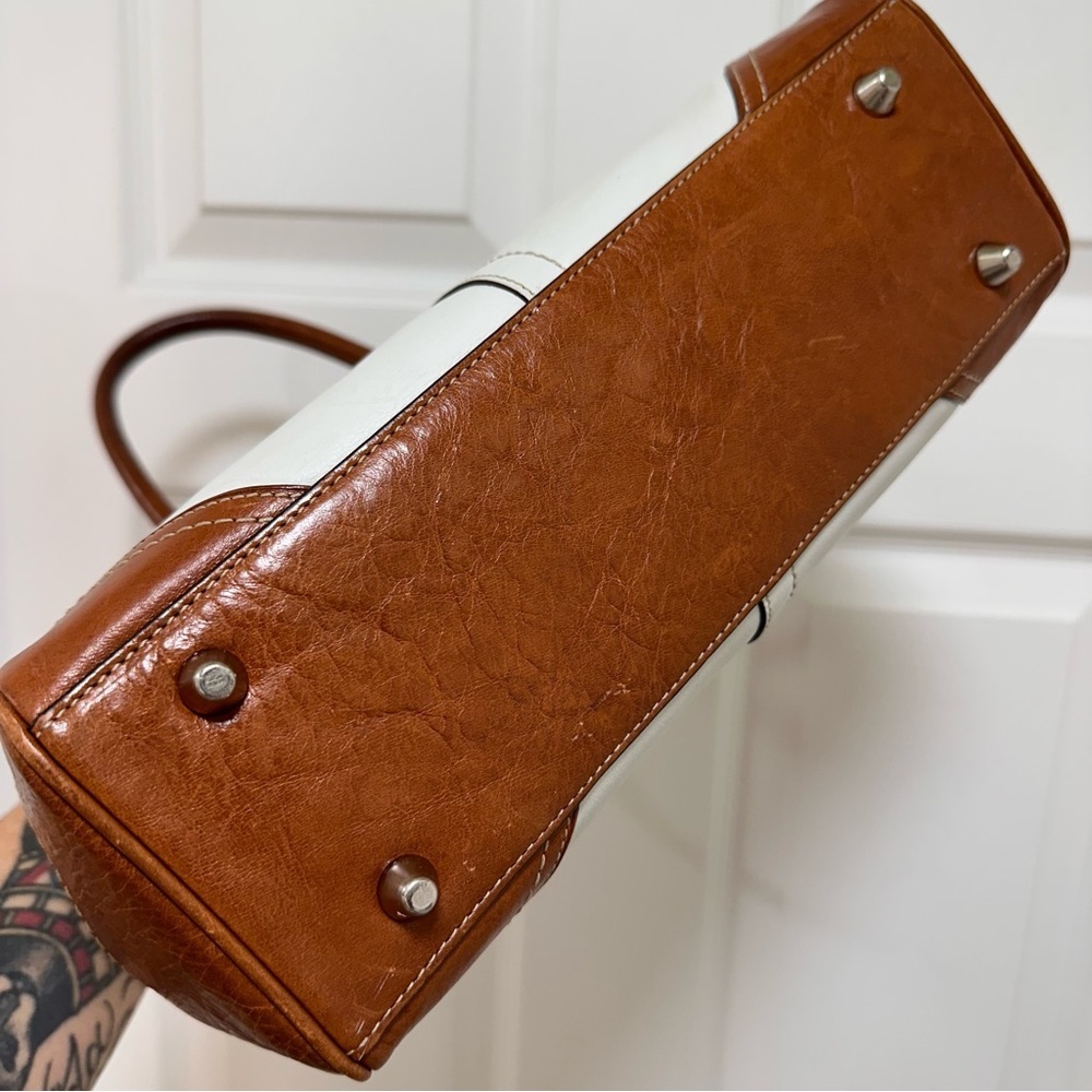 Coach Hamptons Satchel White Leather Cognac Trim Dog-Leash Clip Vintage Y2K - Picture 10 of 12